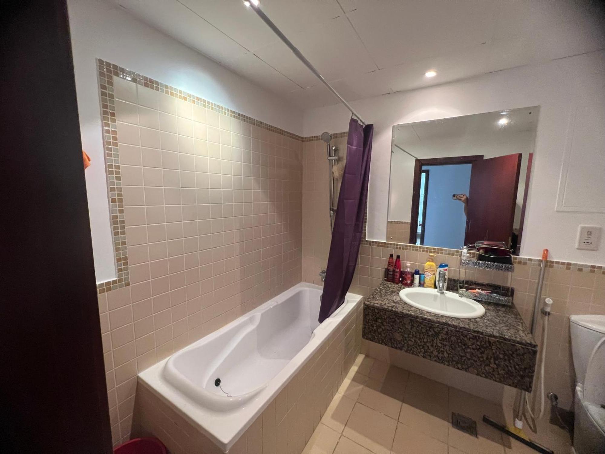 Seaview Beach Hostel Jbr - Walk To Beach - Gym - Pool - Metro Station Dubái Exterior foto