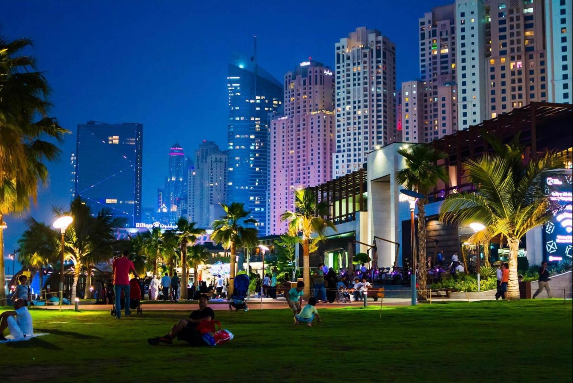 Seaview Beach Hostel Jbr - Walk To Beach - Gym - Pool - Metro Station Dubái Exterior foto